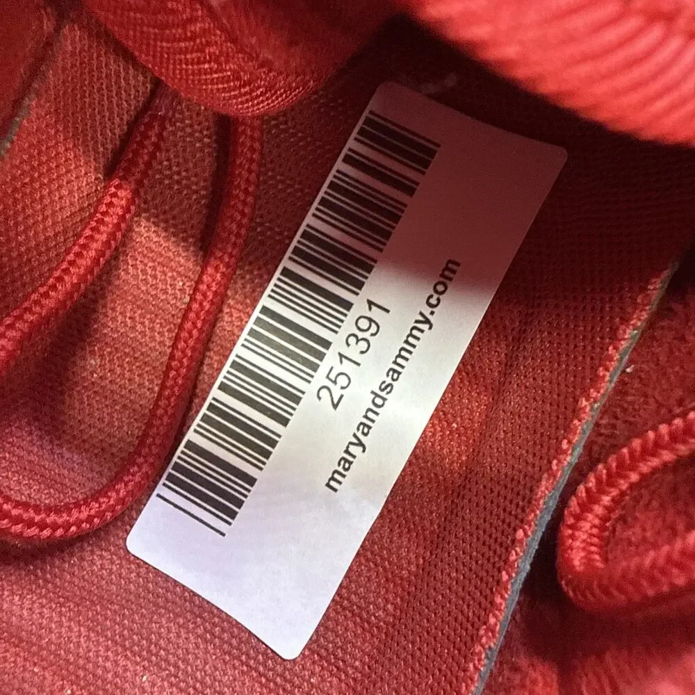 Size 10.5 - Men’s Nike Roshe One Winter Red Yeti